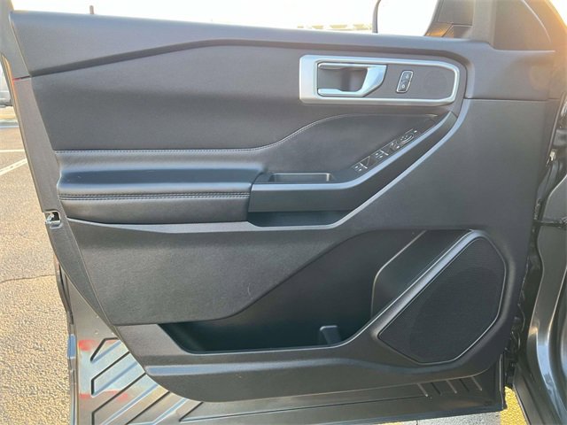 Certified 2020 Ford Explorer XLT w/ Comfort Package image 12