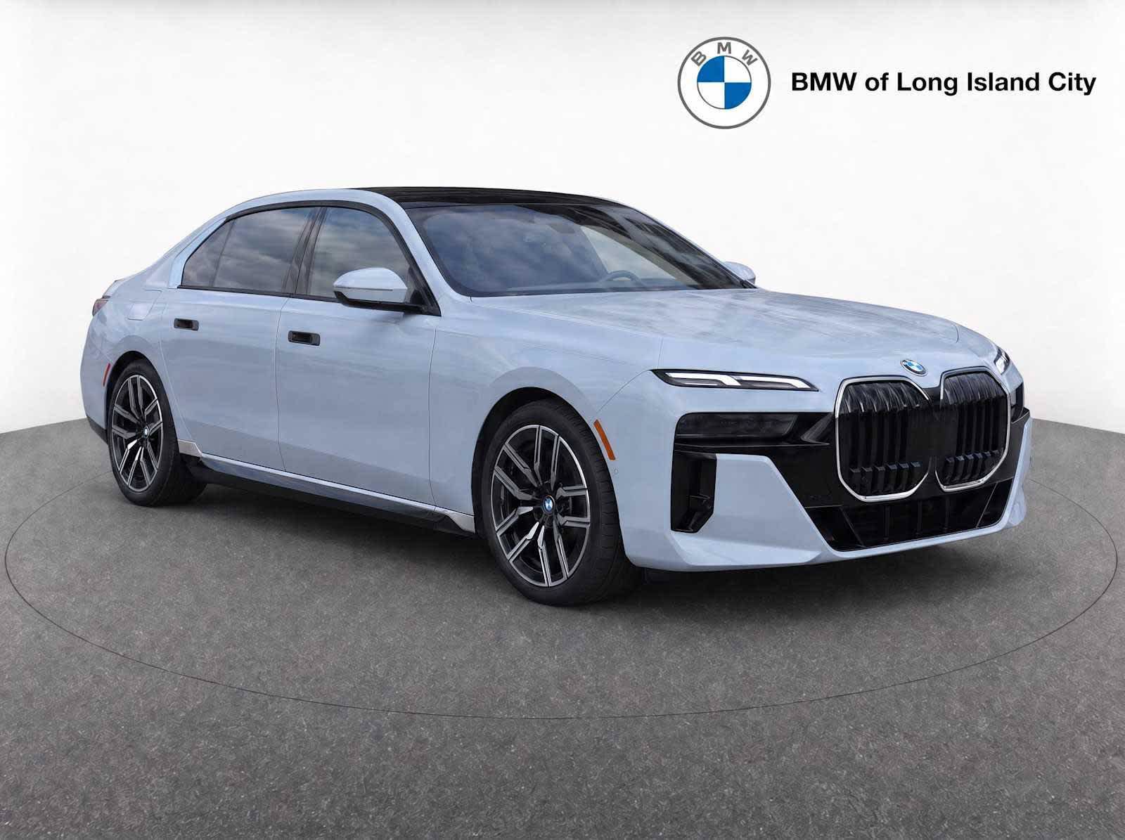 New 2026 BMW 740i xDrive AWD/4WD image 1