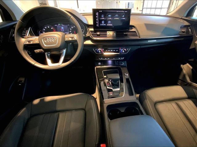 Certified 2023 Audi Q5 Premium w/ Convenience Package AWD/4WD image 12