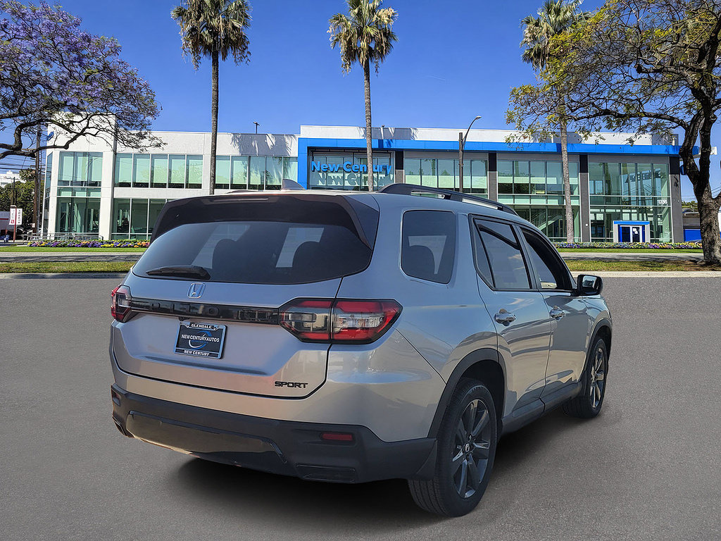 New 2026 Honda Pilot Sport image 4