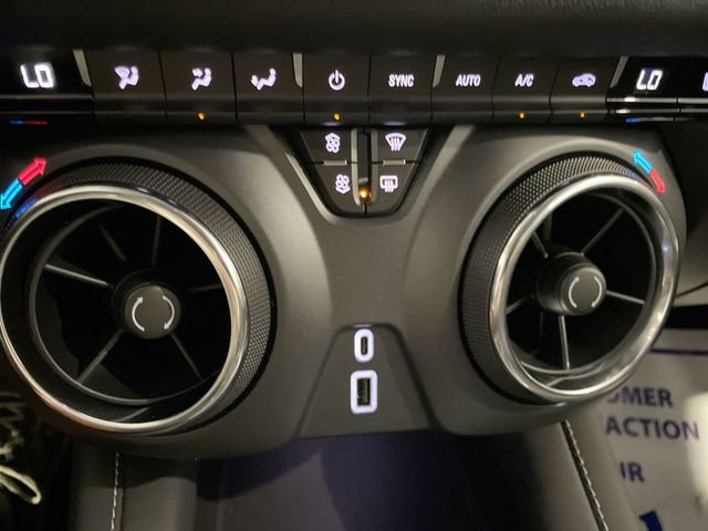 Used 2024 Chevrolet Blazer LT w/ Midnight/Sport Edition FWD image 25