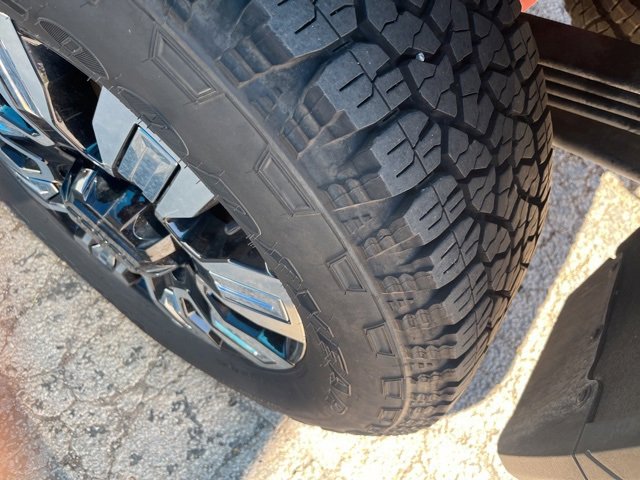 Used 2024 GMC Sierra 2500 Denali w/ Denali Reserve Package image 8