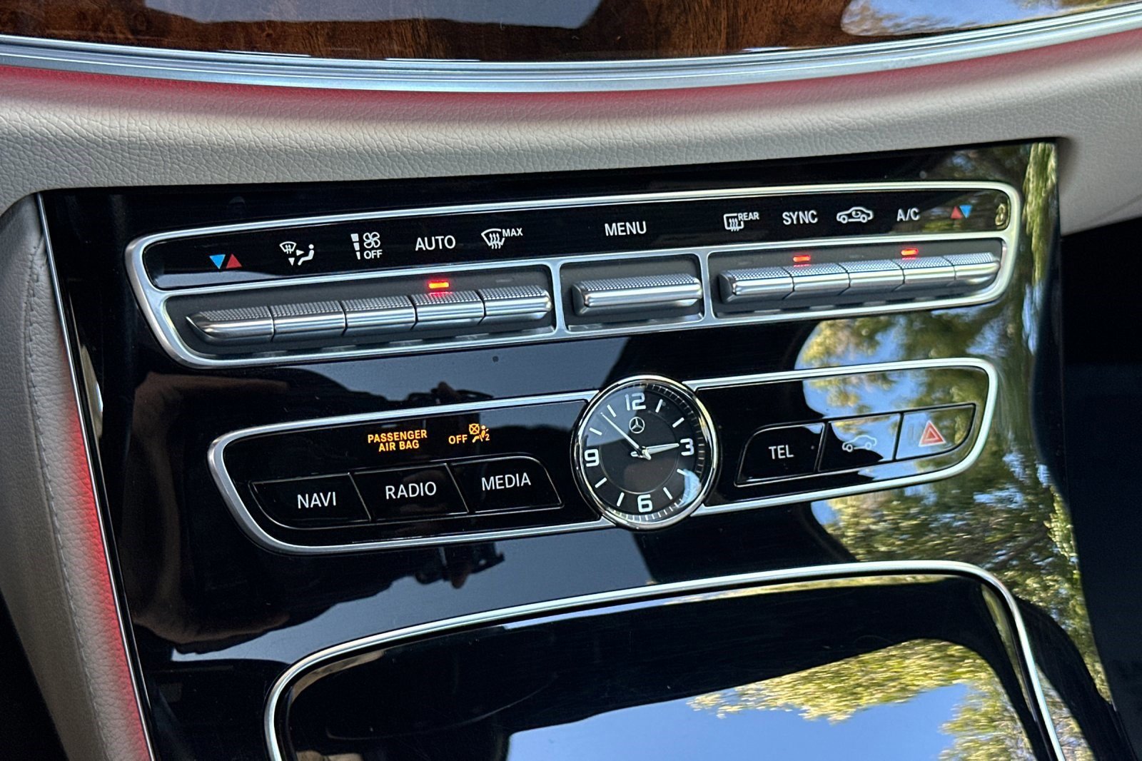 Used 2017 Mercedes-Benz E 300 image 19