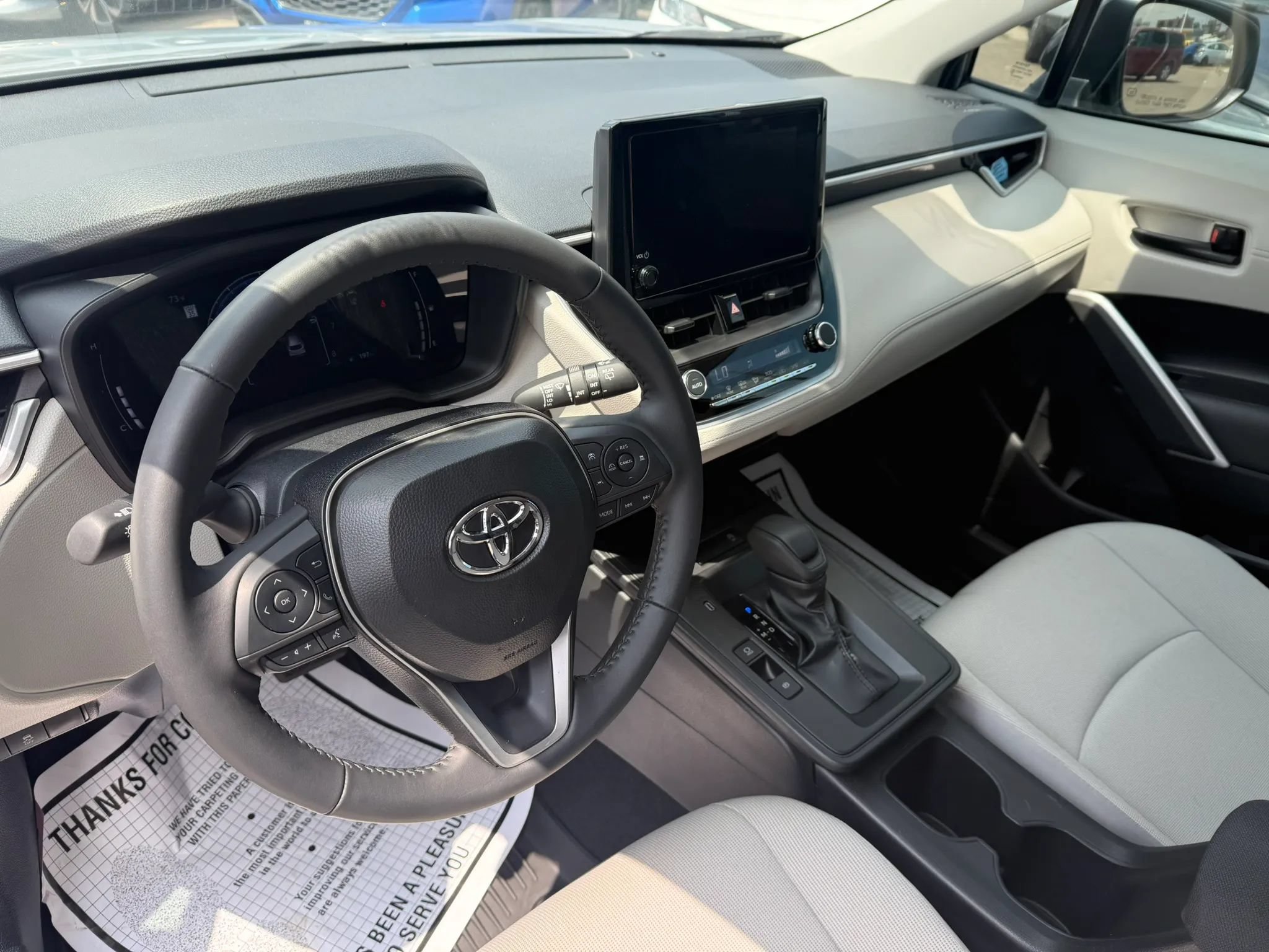 Used 2026 Toyota Corolla Cross LE FWD image 11