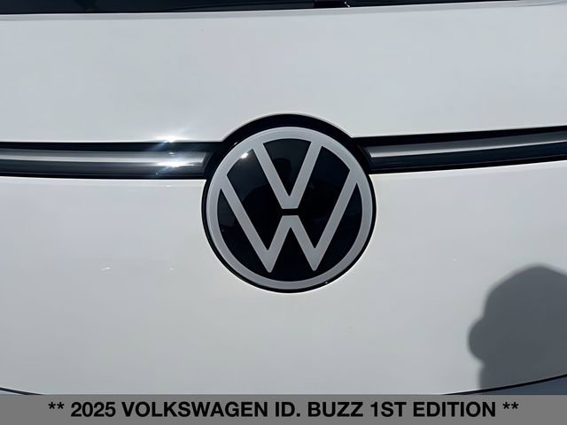 Used 2025 Volkswagen ID. Buzz 1st Edition AWD/4WD image 10