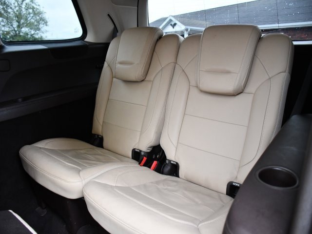 Used 2017 Mercedes-Benz GLS 550 4MATIC image 17