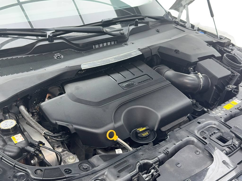 Used 2023 Land Rover Range Rover Evoque SE AWD/4WD image 19