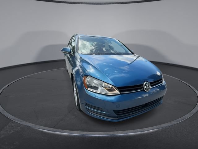 Used 2017 Volkswagen Golf Wolfsburg Edition FWD image 2