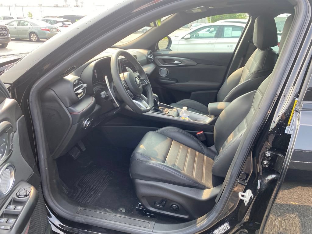 Used 2024 Dodge Hornet R/T Plus w/ R/T Blacktop Package AWD/4WD image 6