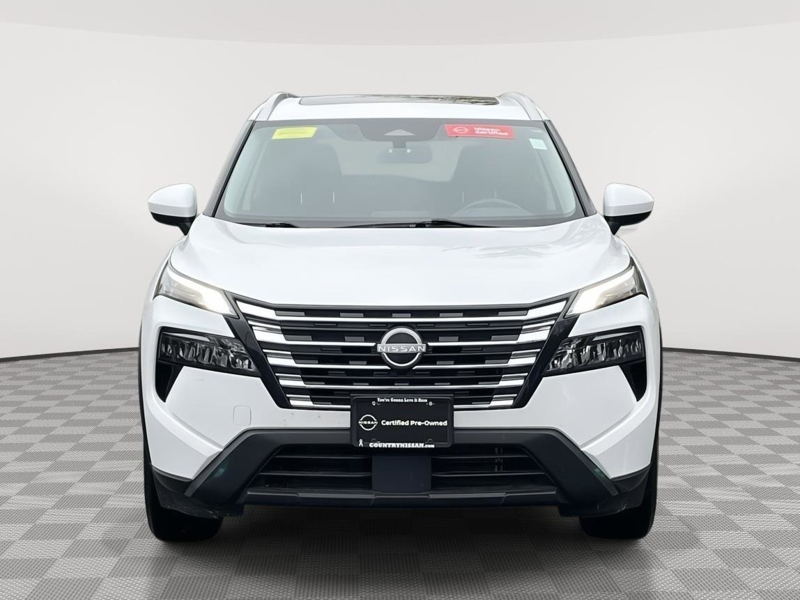 Used 2024 Nissan Rogue SV w/ SV Premium Package AWD/4WD image 2