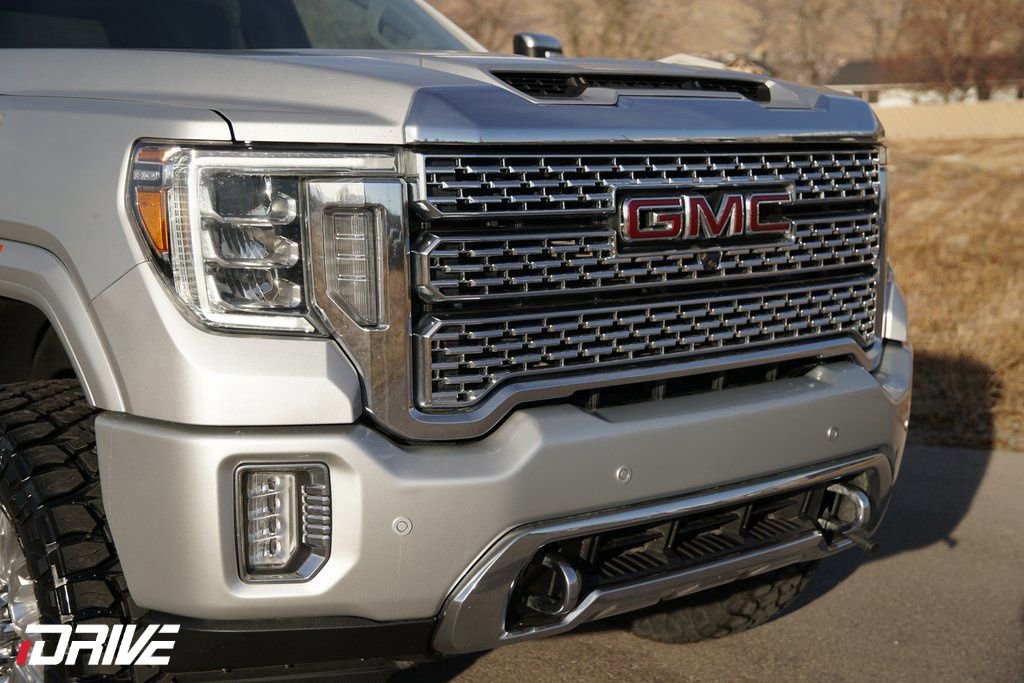 Used 2022 GMC Sierra 3500 Denali image 4