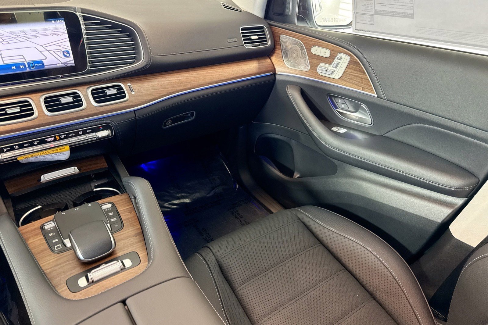 New 2026 Mercedes-Benz GLS 580 4MATIC image 21