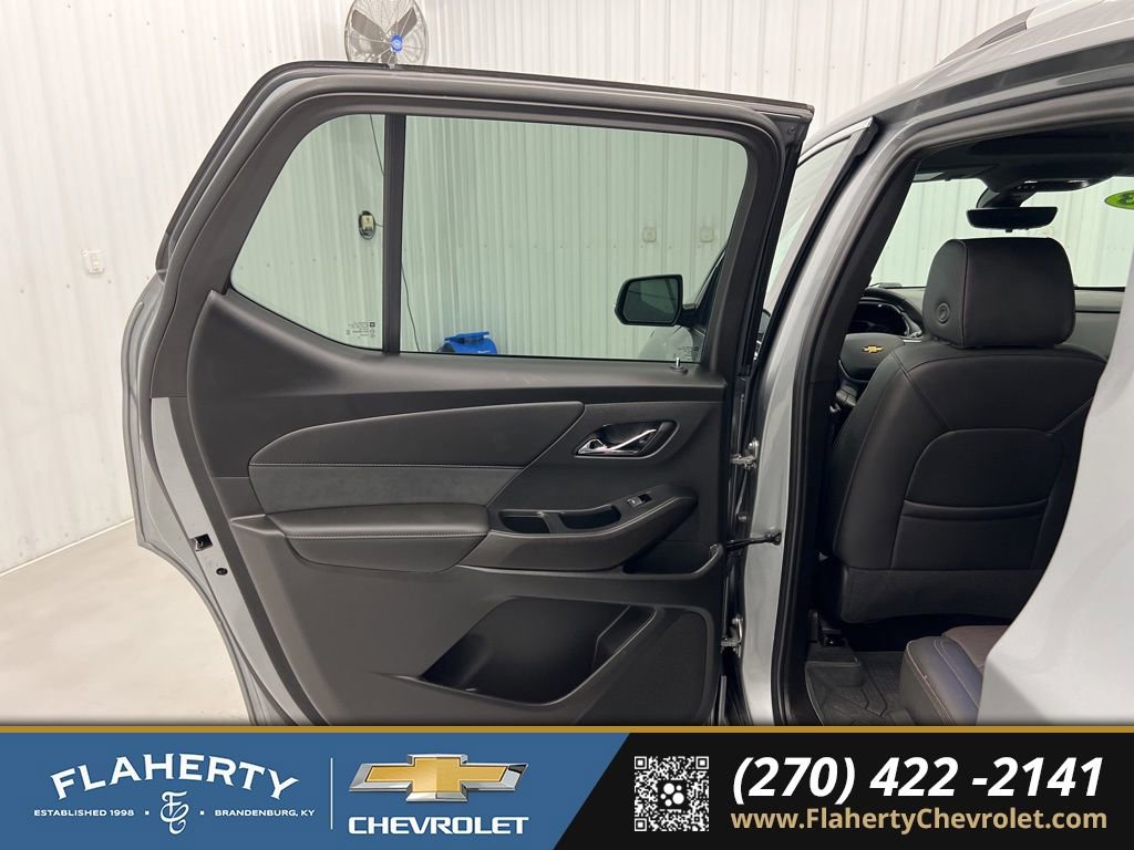 Used 2023 Chevrolet Traverse High Country image 10