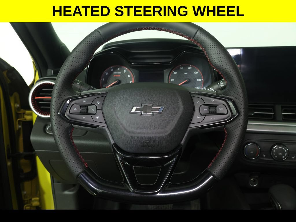 Used 2024 Chevrolet Trax RS FWD image 4