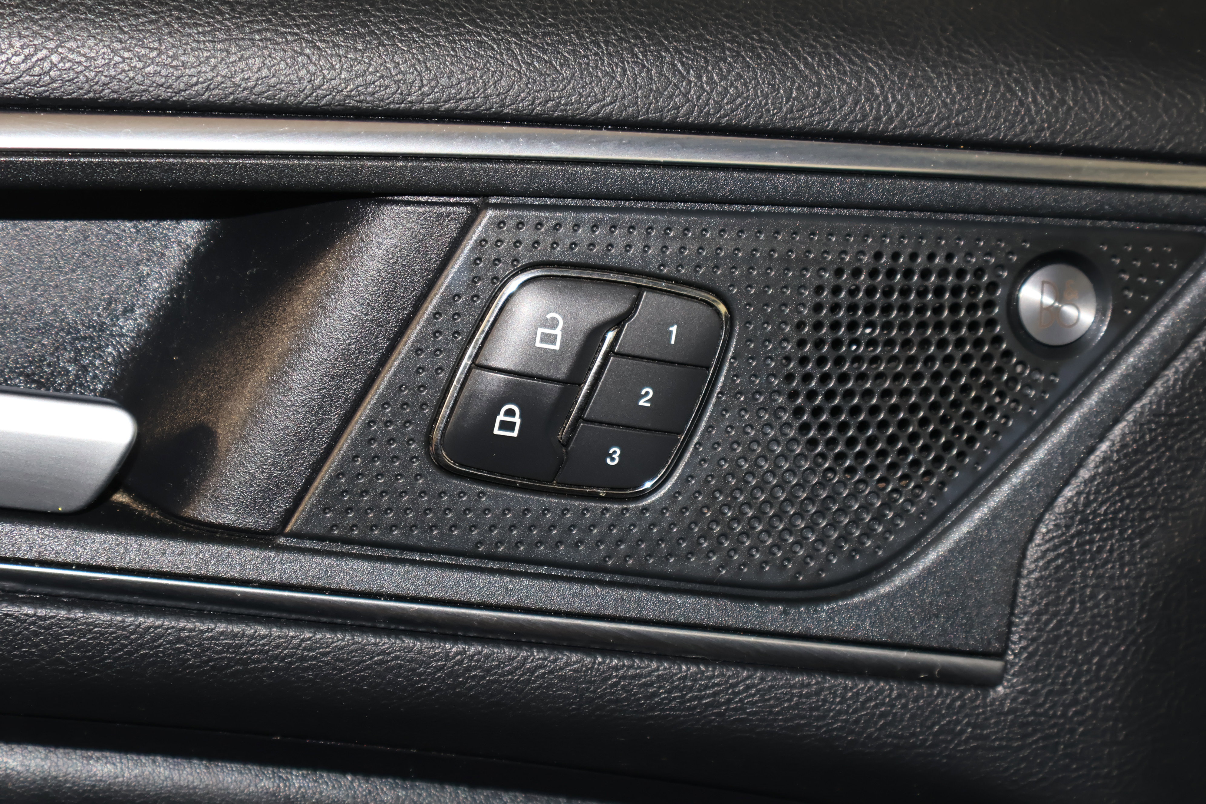 Used 2019 Ford Edge ST w/ Convenience Package image 35