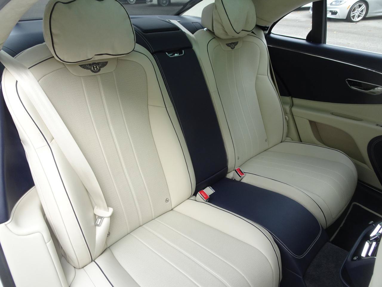 Used 2021 Bentley Flying Spur V8 AWD/4WD image 18