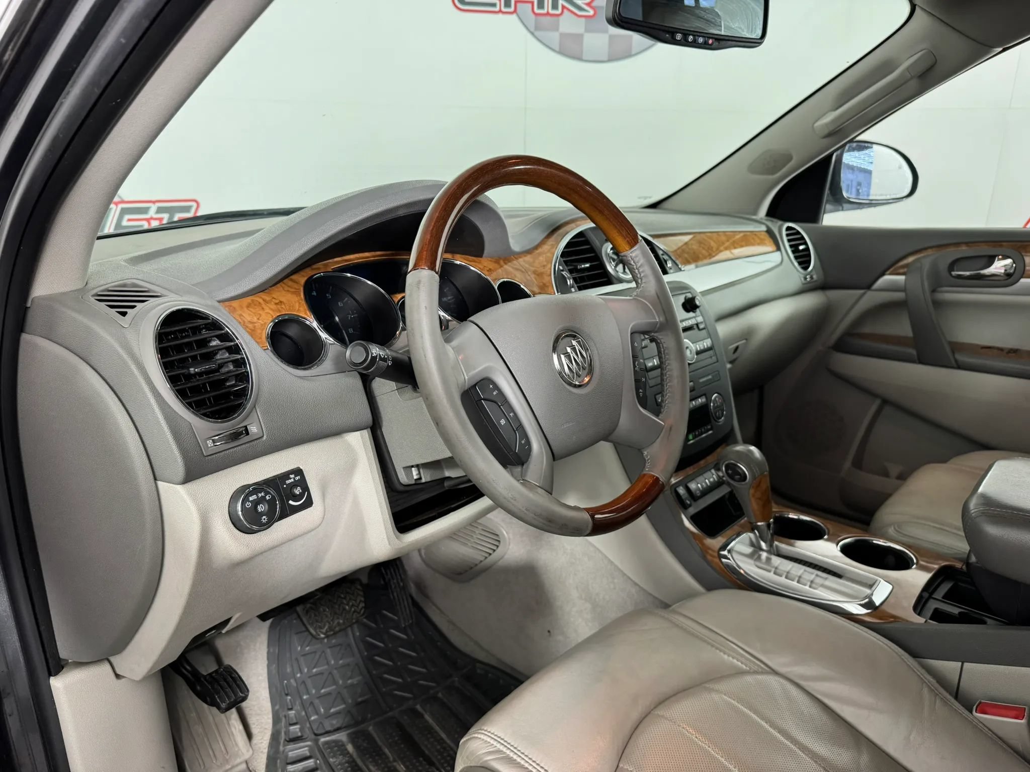 Used 2011 Buick Enclave CXL w/ Trailering Provision Package AWD/4WD image 10