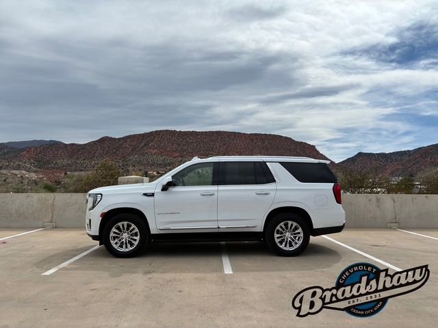 Used 2024 GMC Yukon SLT AWD/4WD image 4