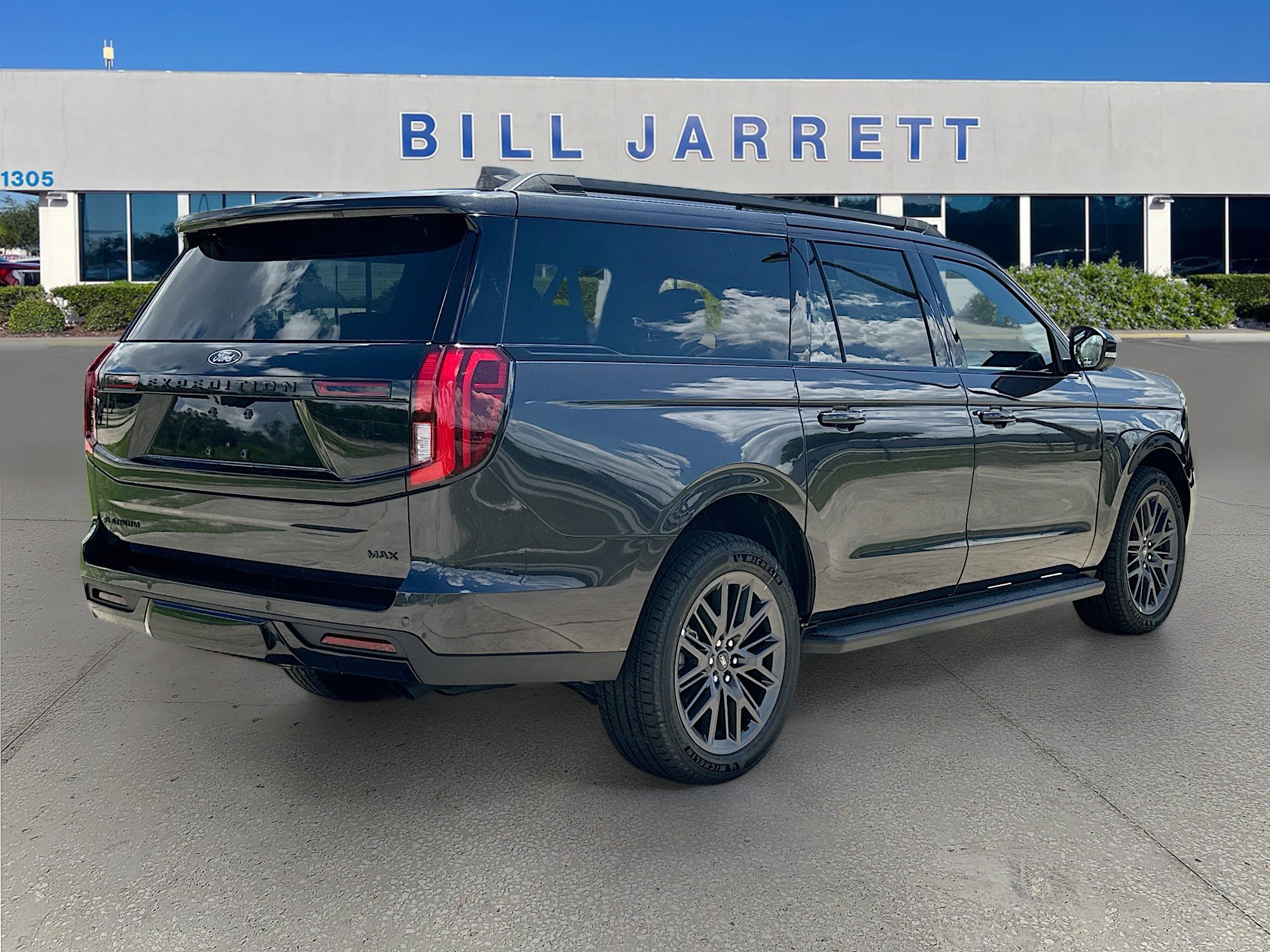 New 2026 Ford Expedition Max Platinum w/ Stealth Appearance Package image 4