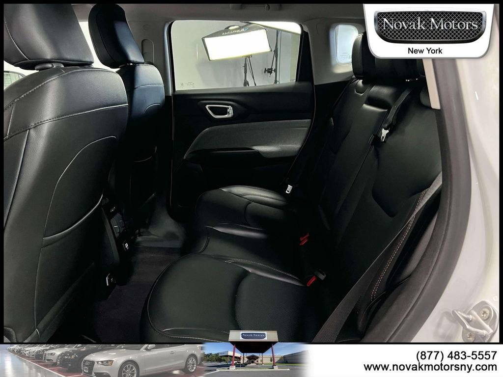 Used 2022 Jeep Compass Latitude image 13