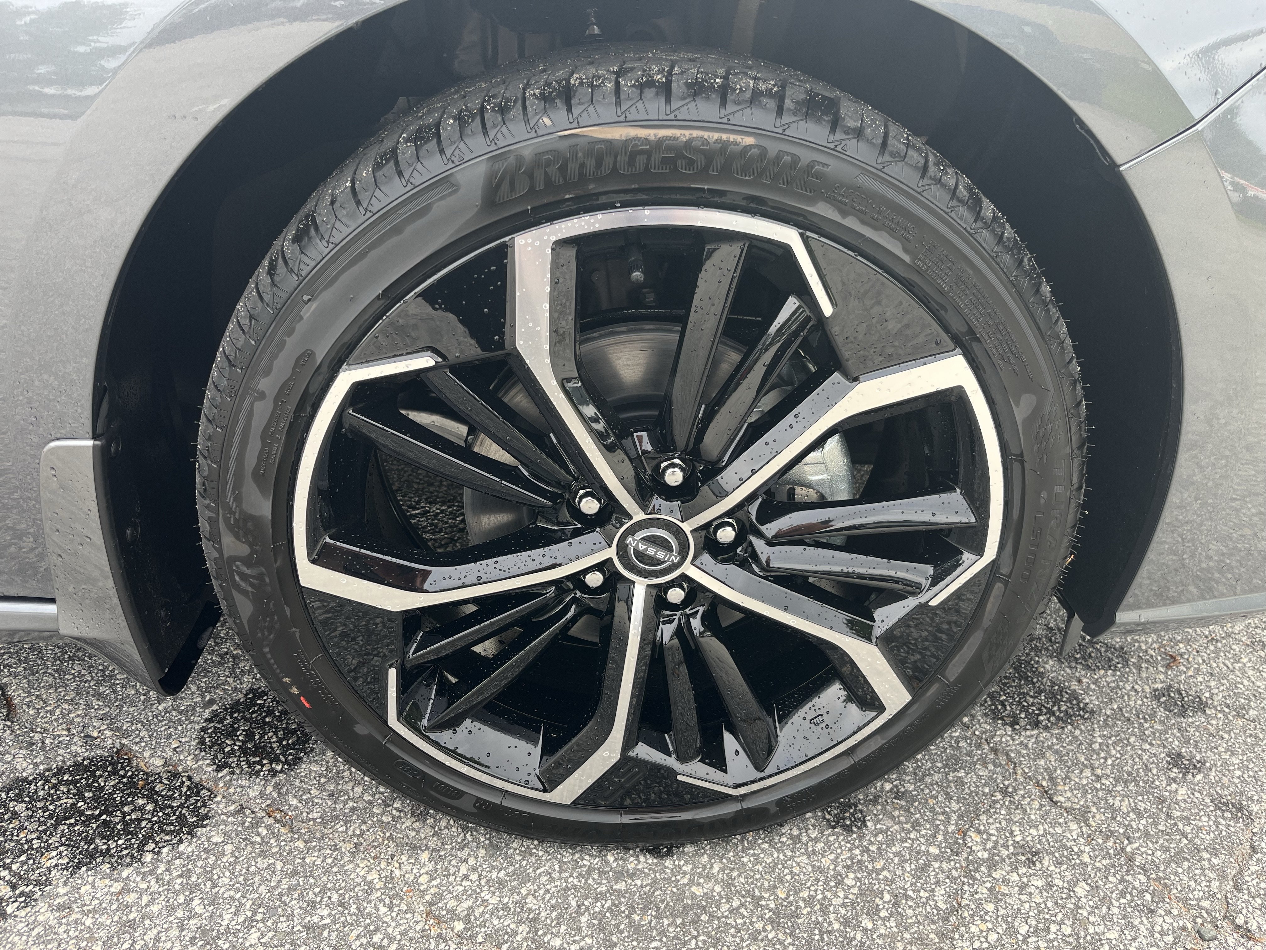 New 2026 Nissan Altima 2.5 SR AWD/4WD image 9