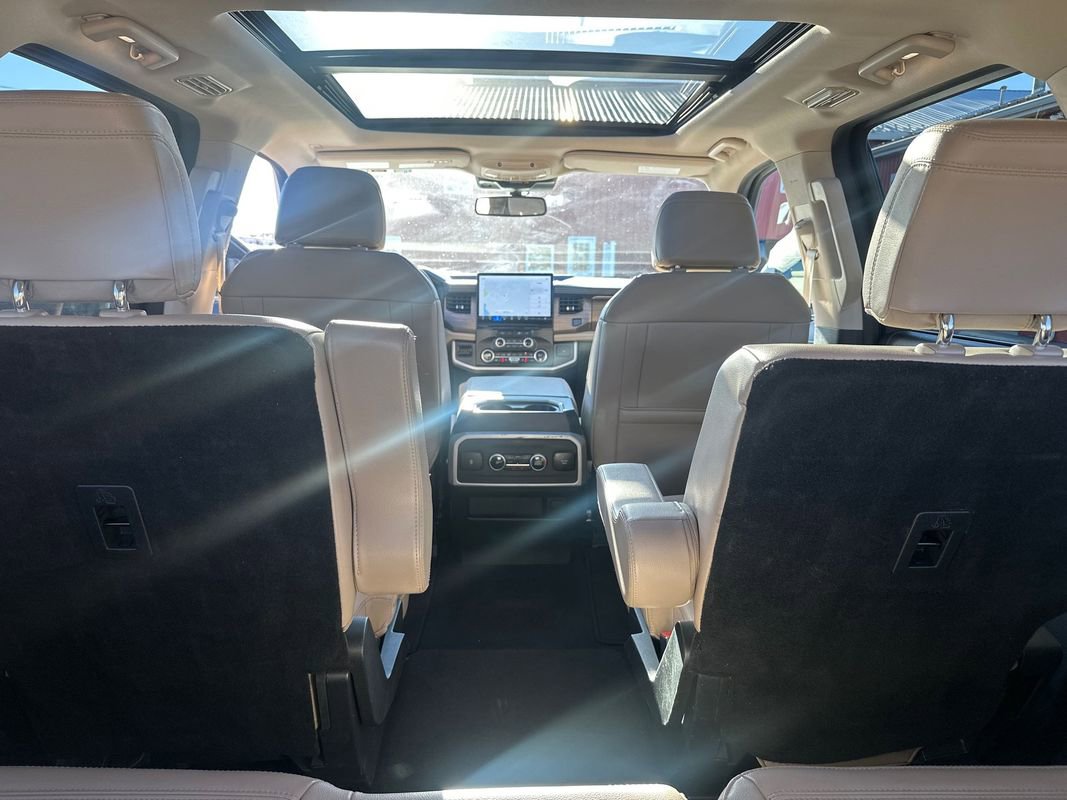 Used 2024 Ford Expedition Max Limited image 29
