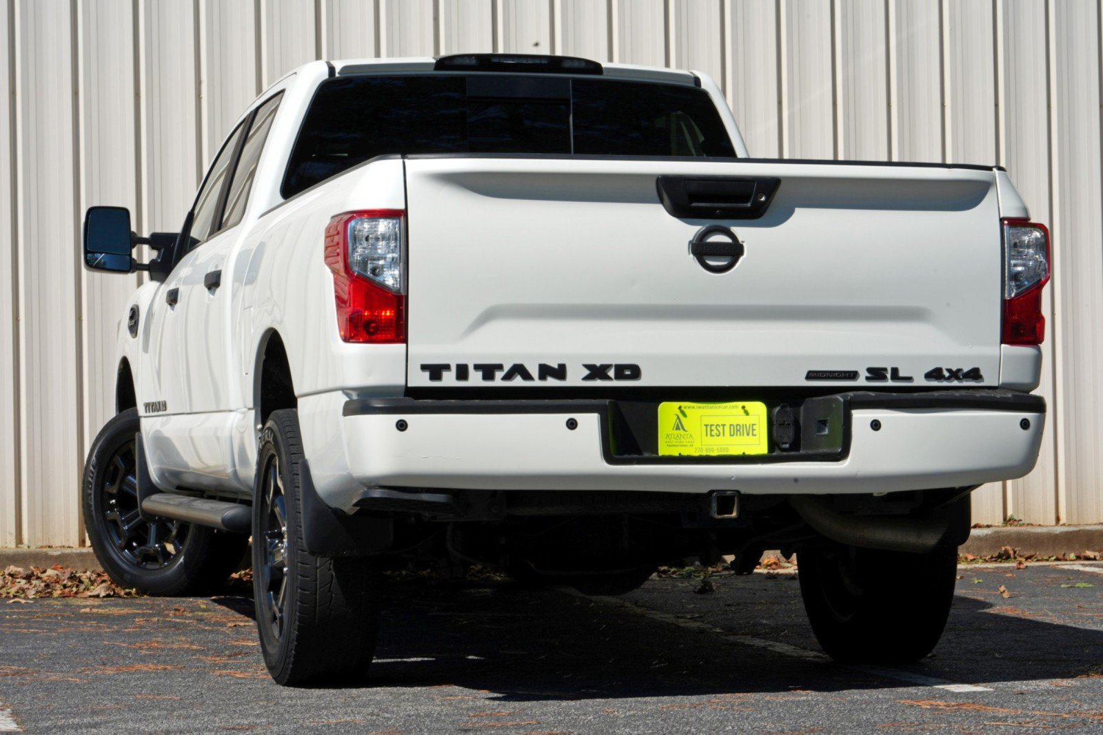 Used 2018 Nissan Titan SL w/ Midnight Edition AWD/4WD image 5