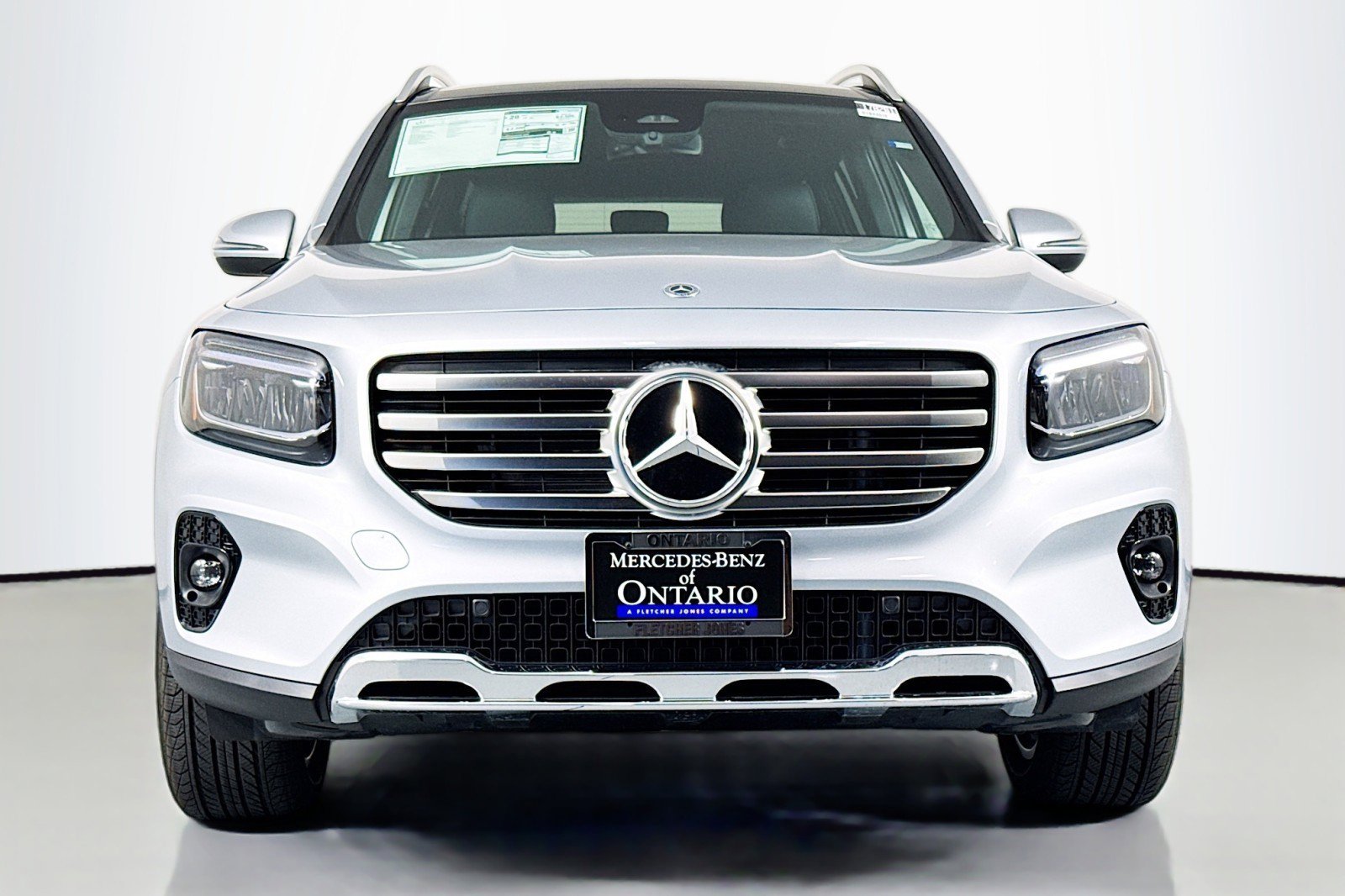 New 2026 Mercedes-Benz GLB 250 image 2