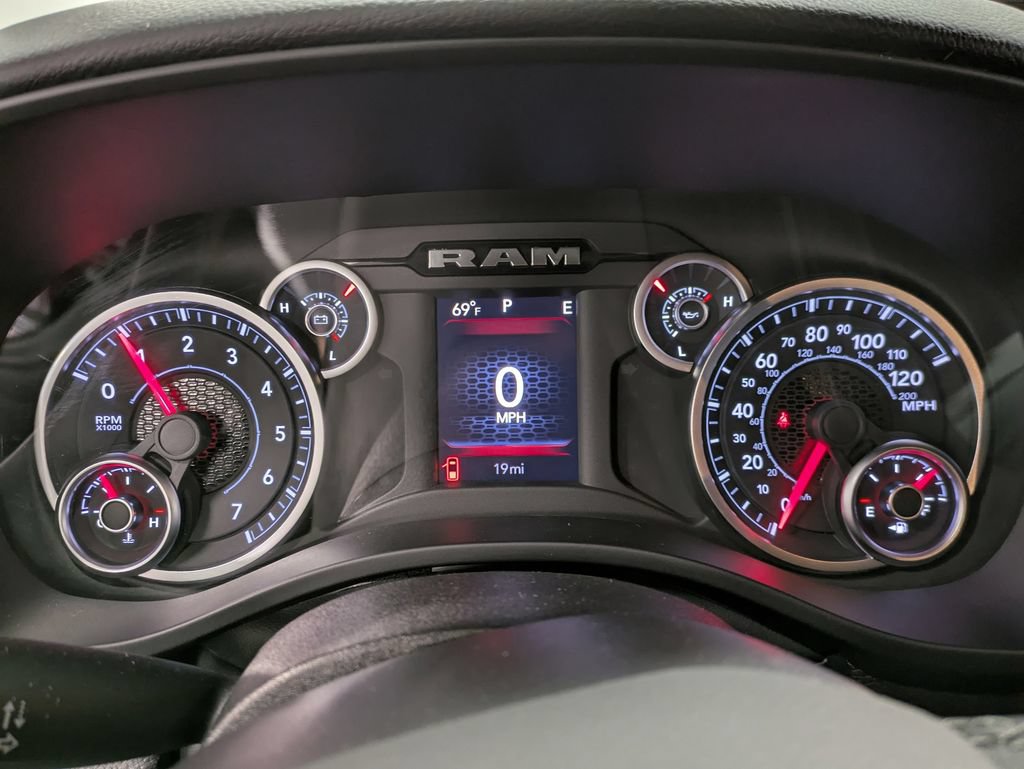 Used 2026 RAM 1500 Big Horn AWD/4WD image 16