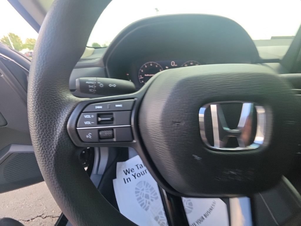 Used 2025 Honda Accord SE image 16