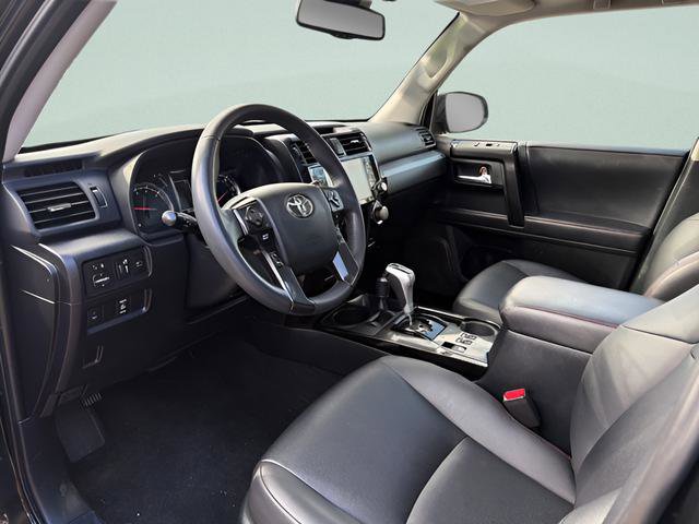 Used 2021 Toyota 4Runner TRD Off-Road Premium w/ Moonroof Package AWD/4WD image 5