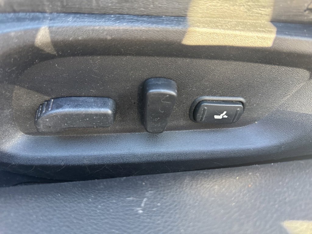 Used 2017 INFINITI Q60 Red Sport 400 image 22