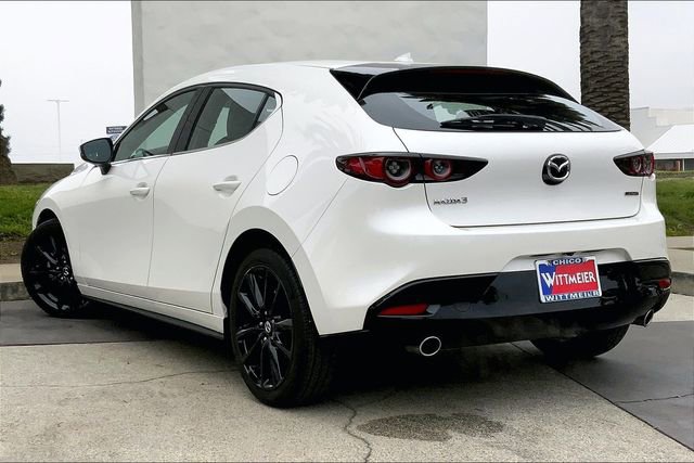 Used 2019 MAZDA MAZDA3 Hatchback w/ Premium Package image 12