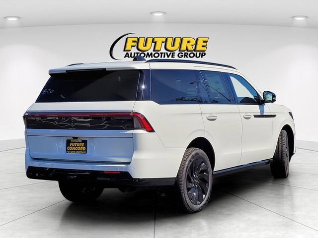 New 2026 Lincoln Navigator Reserve image 6