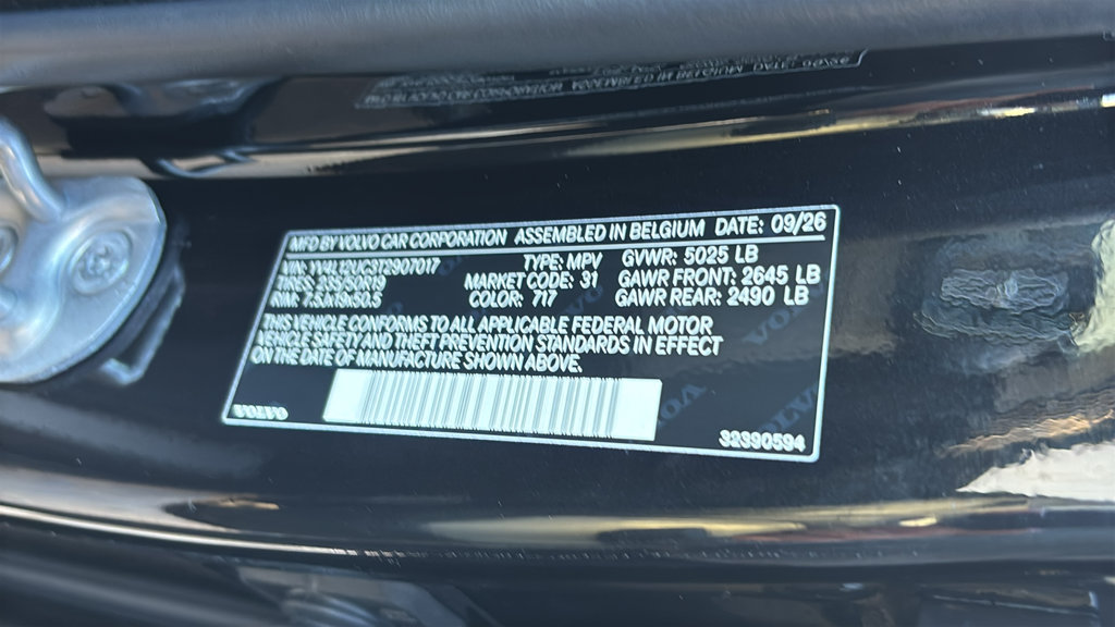 New 2026 Volvo XC40 B5 Plus w/ Protection Package Premier AWD/4WD image 33