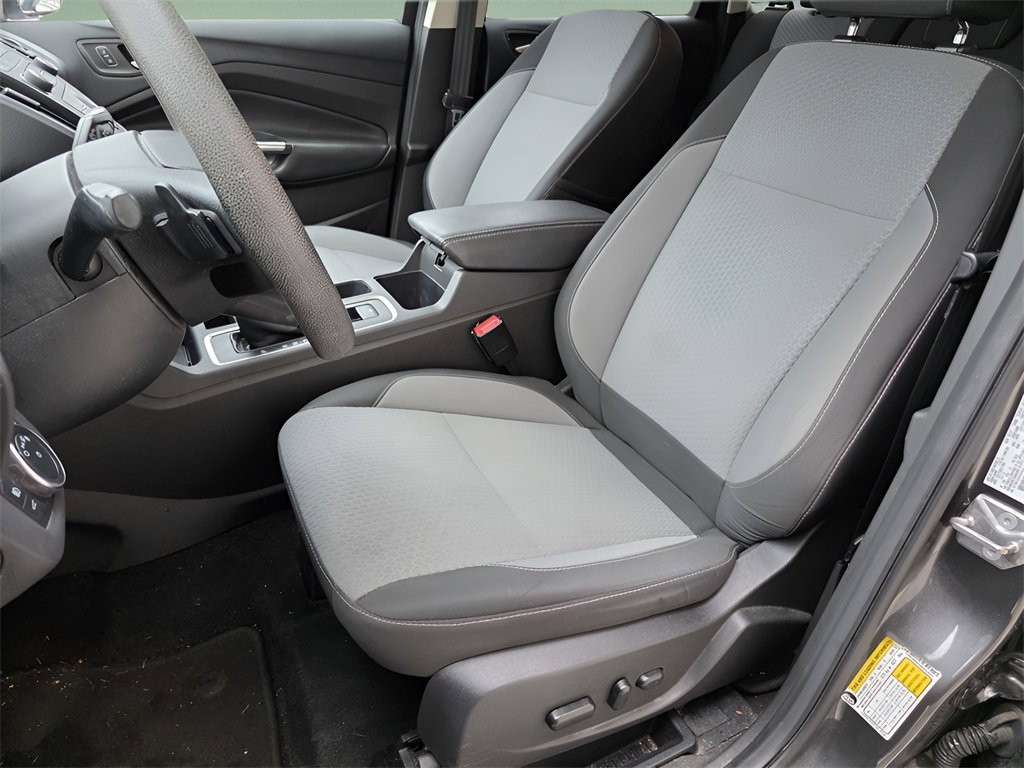 Used 2017 Ford Escape SE image 19