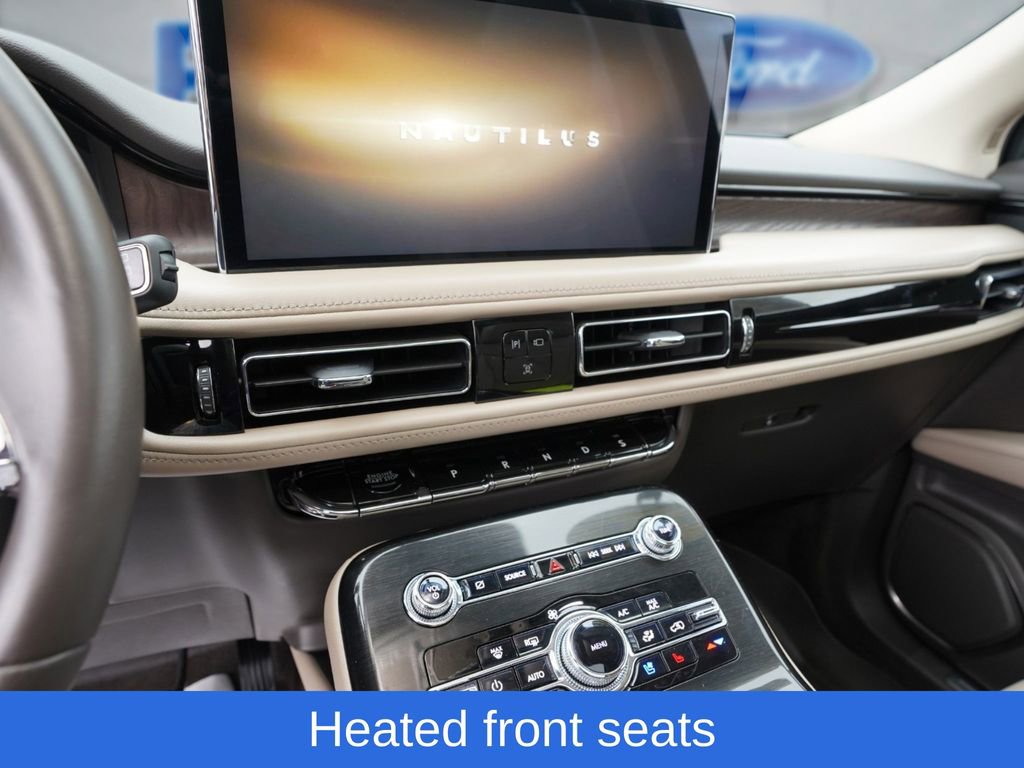 Used 2022 Lincoln Nautilus Reserve AWD/4WD image 19