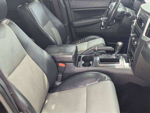 Used 2009 Jeep Grand Cherokee Laredo AWD/4WD image 18