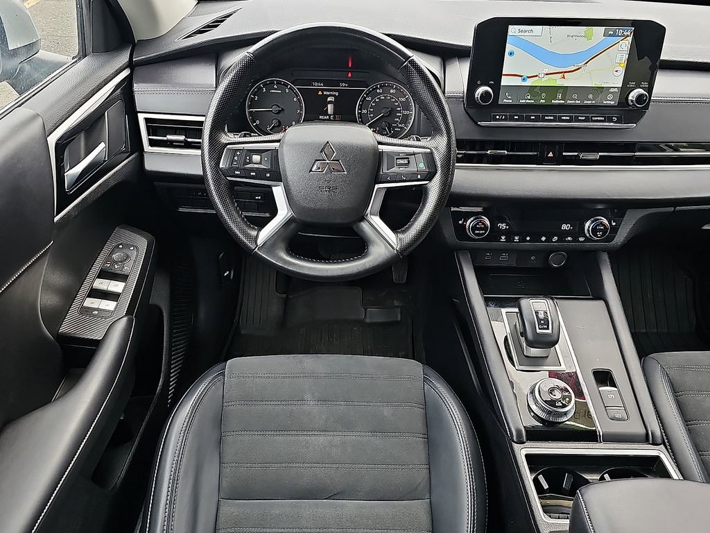 Used 2024 Mitsubishi Outlander SE image 12
