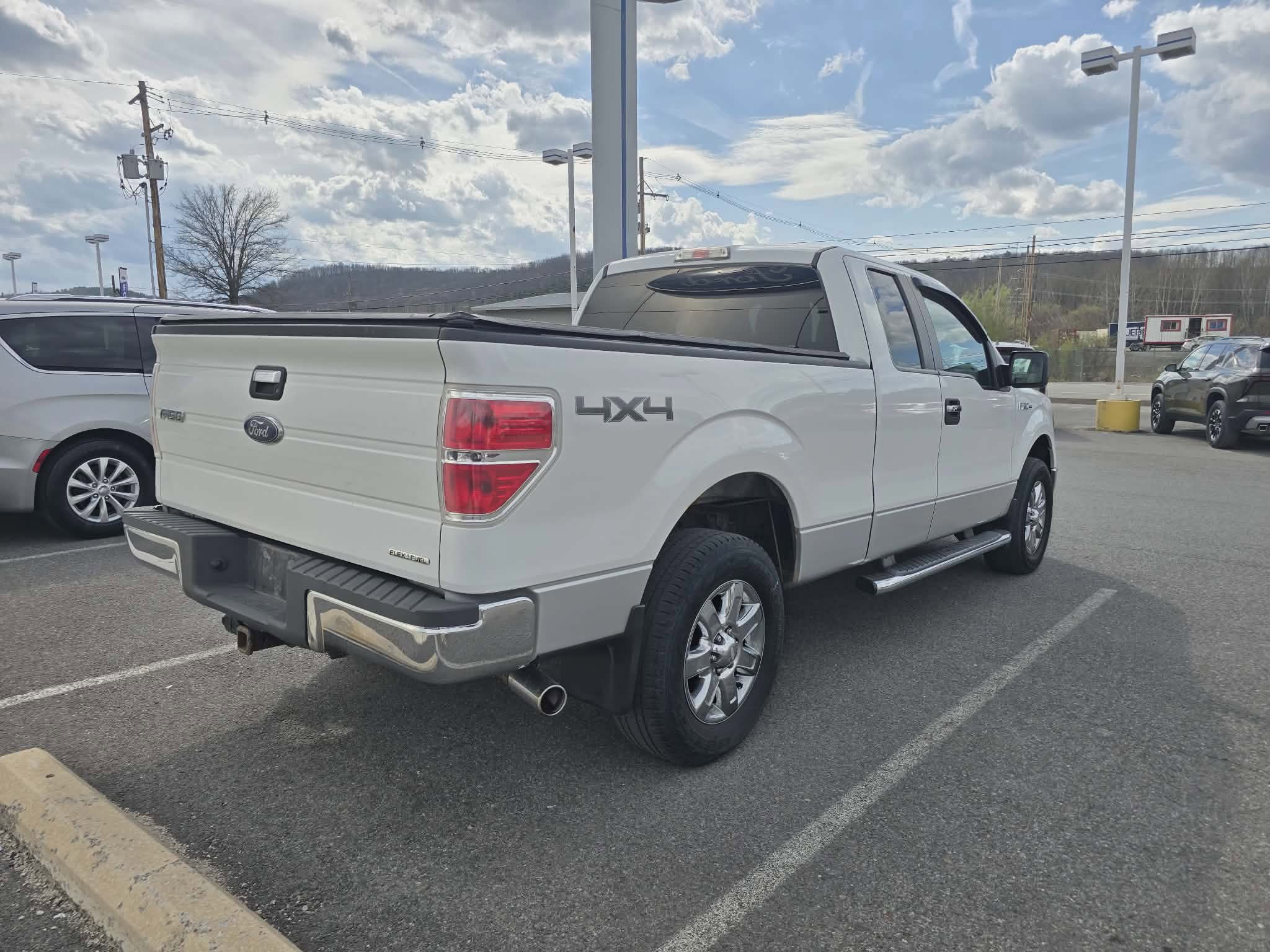 Used 2013 Ford F150 XLT w/ XLT Chrome Pkg image 3