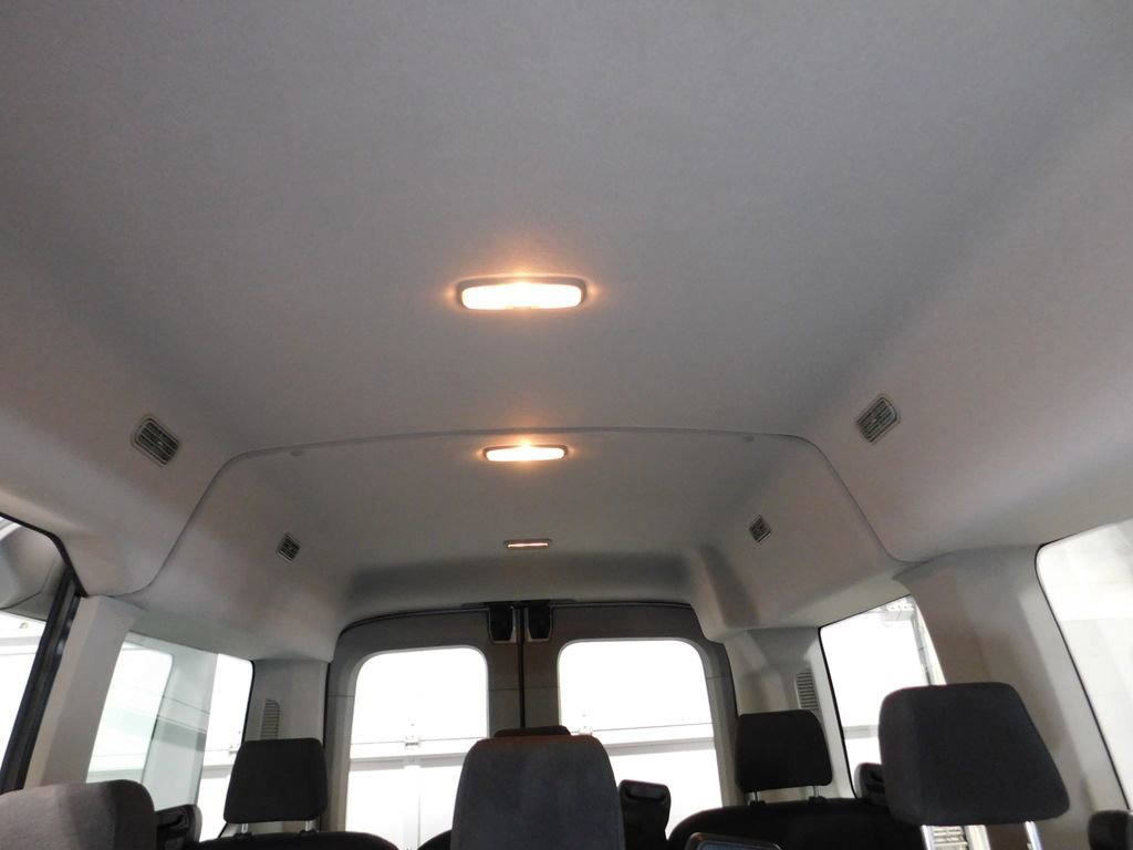 Used 2018 Ford Transit 150 XLT image 33