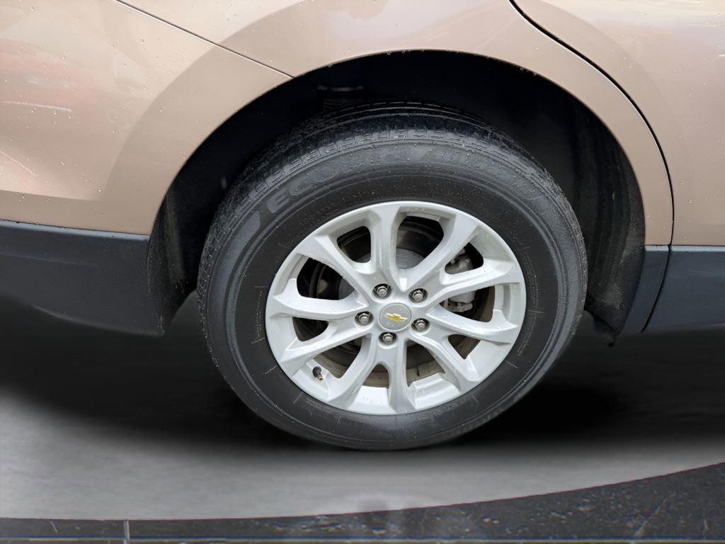 Used 2019 Chevrolet Equinox LS AWD/4WD image 9