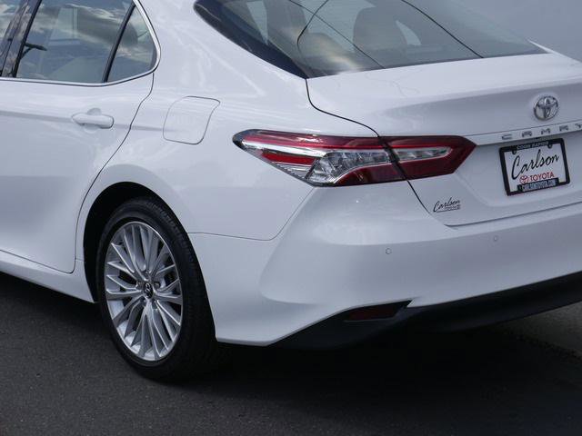 Certified 2018 Toyota Camry XLE FWD image 11