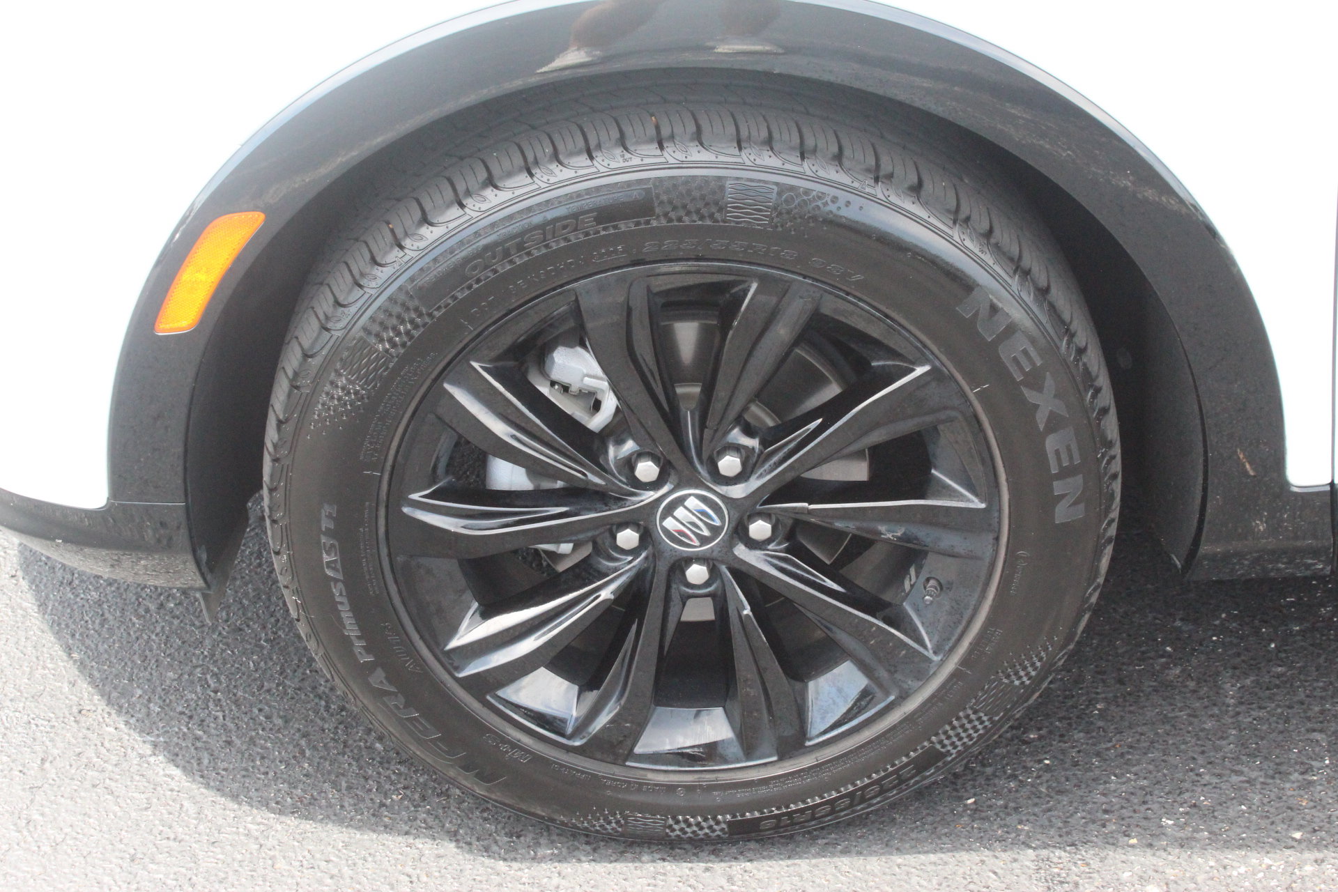 Used 2024 Buick Envista Sport Touring w/ Convenience I Package FWD image 10