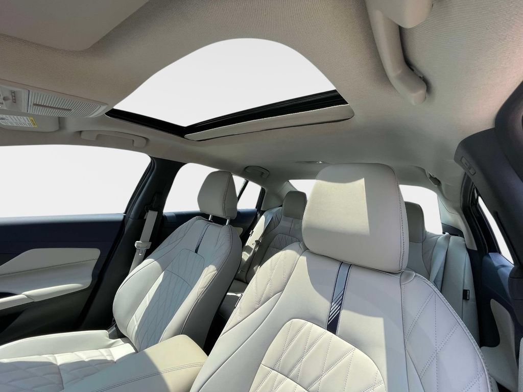 New 2026 Nissan Sentra SL w/ Floor Mat Package FWD image 15