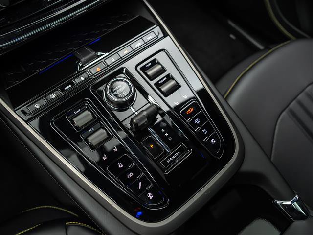 New 2026 Aston Martin DBX 707 AWD/4WD image 10