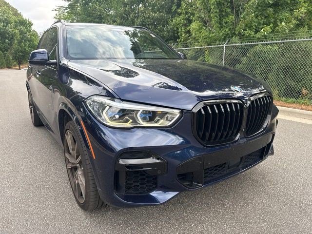 Used 2022 BMW X5 M50i w/ Executive Package AWD/4WD image 3