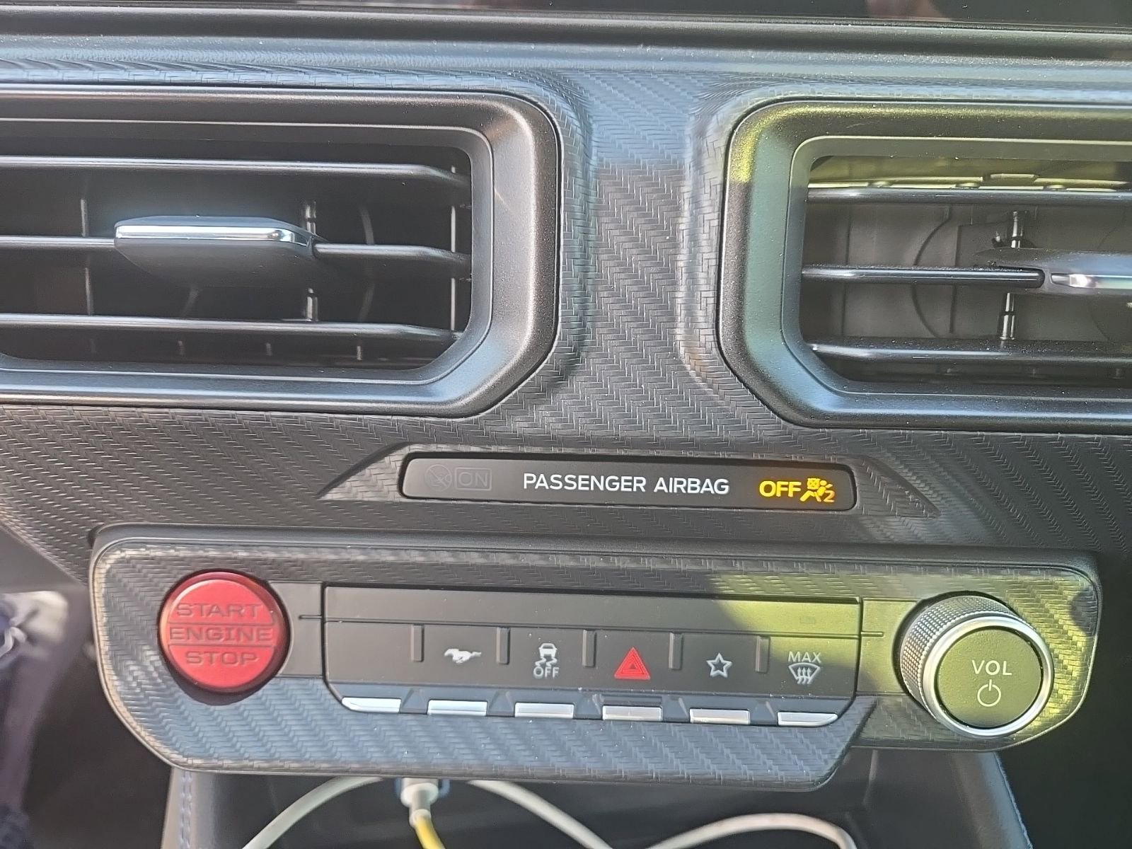 Used 2025 Ford Mustang Dark Horse image 13