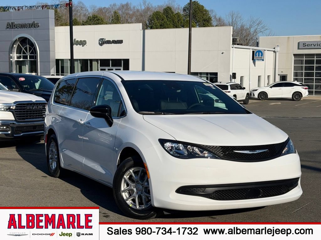 New 2026 Chrysler Voyager LX