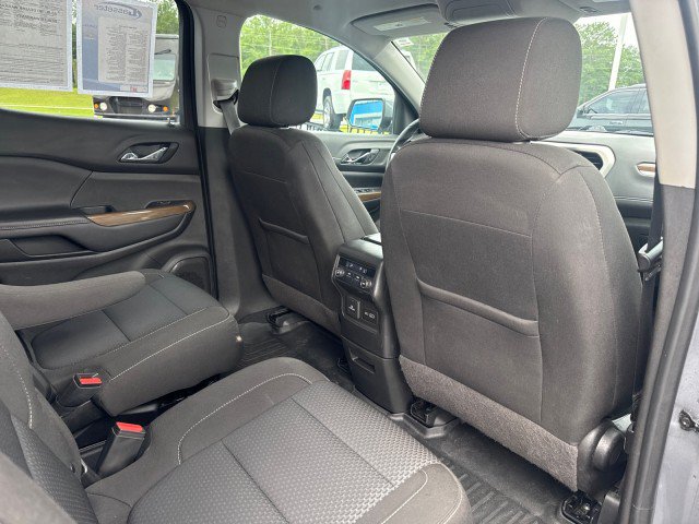 Used 2022 GMC Acadia SLE w/ Driver Convenience Package FWD image 14